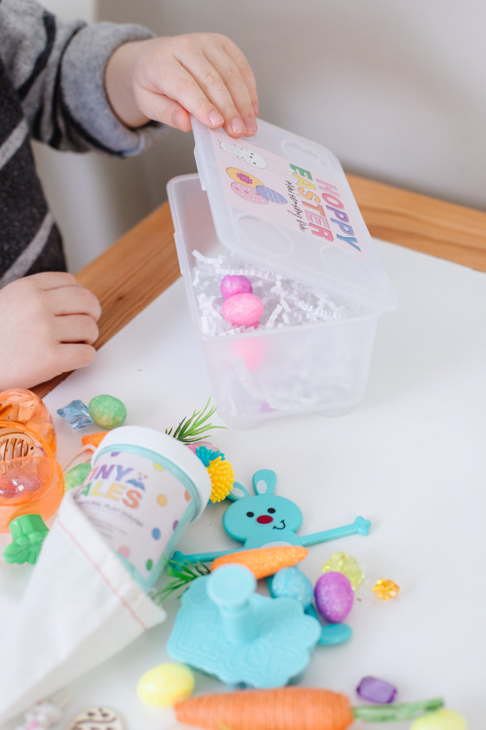 Easter Mini Sensory Bin